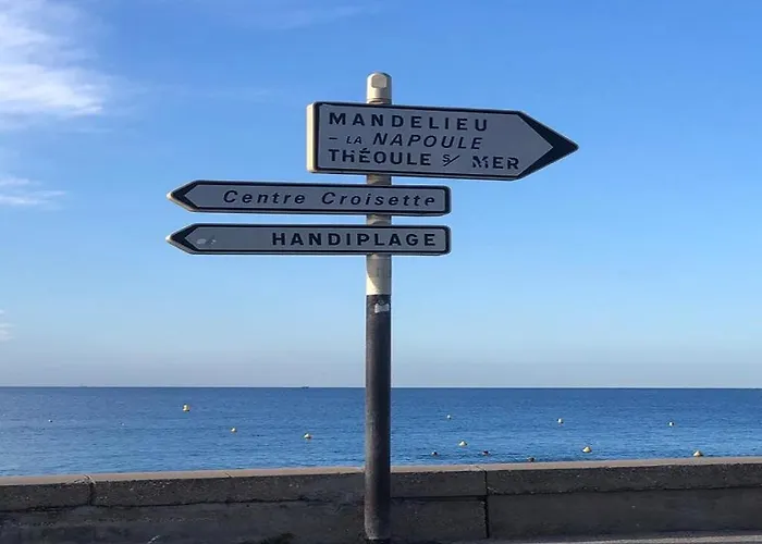 Modern One Bedroomed Just Off The Seafront With A Terrace And Pool Access 1753 Apartman *