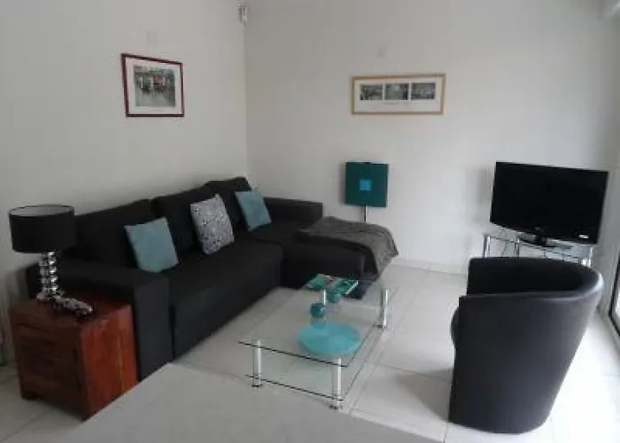 Modern One Bedroomed Just Off The Seafront With A Terrace And Pool Access 1753 Apartman