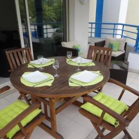Modern One Bedroomed Just Off The Seafront With A Terrace And Pool Access 1753 Daire Cannes