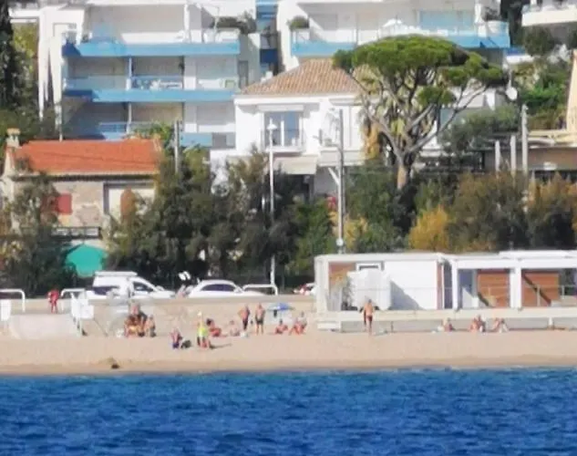 Modern One Bedroomed Just Off The Seafront With A Terrace And Pool Access 1753 Lejlighed