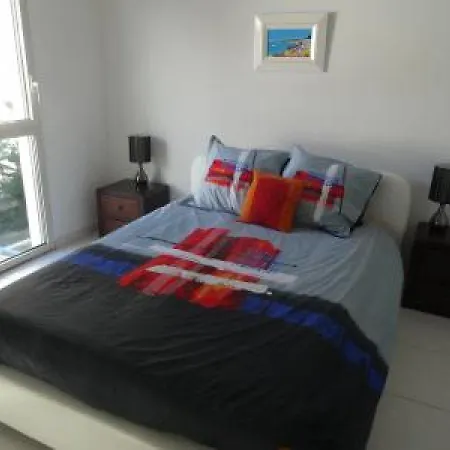 شقة Modern One Bedroomed Just Off The Seafront With A Terrace And Pool Access 1753